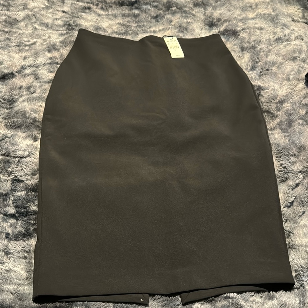 Express, size 2, black pencil skirt, back slit.